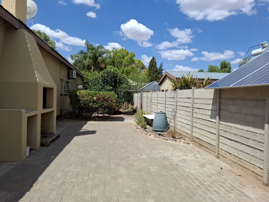 7 Bedroom Property for Sale in Middelpos Northern Cape